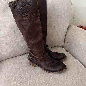 Vintage Shoe Company brown leather boots 9